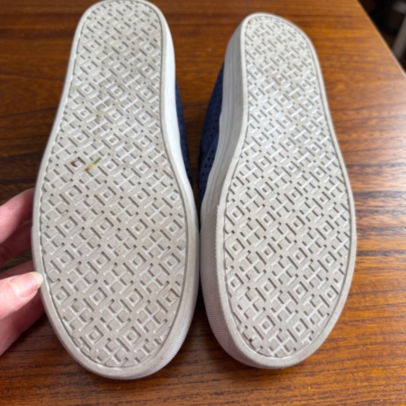 Tory Burch blue suede shoes - Picture 4 of 5